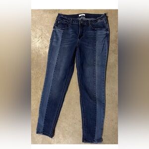 Kenzie  jeans two tone colored size  6/28